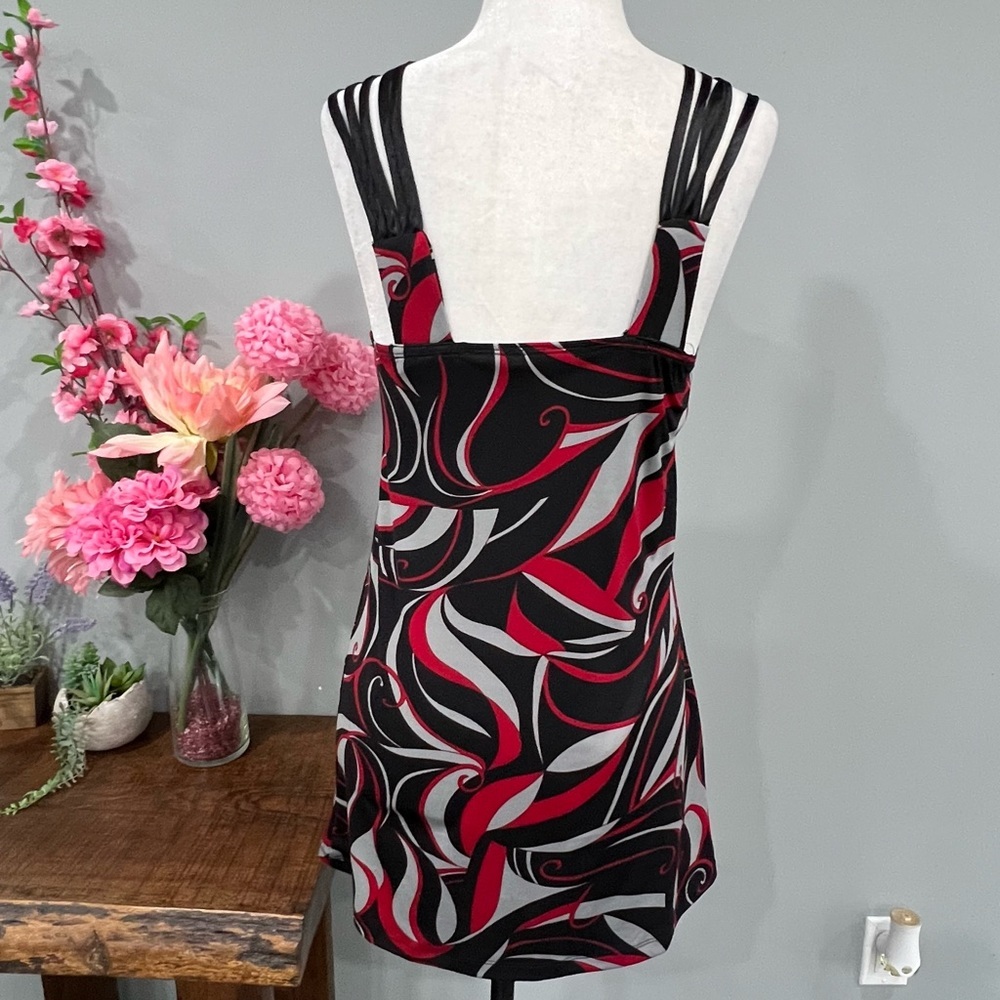 Sleeveless Top - Picture 7 of 16